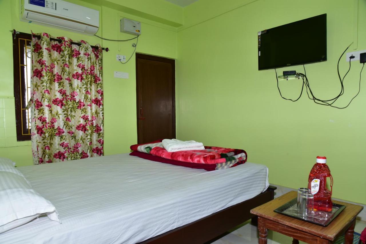 Hotel Vivek 布莱尔港 外观 照片
